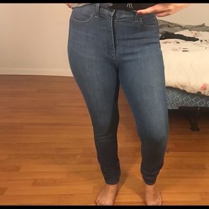 UNIQLO | High waisted skinny jeans